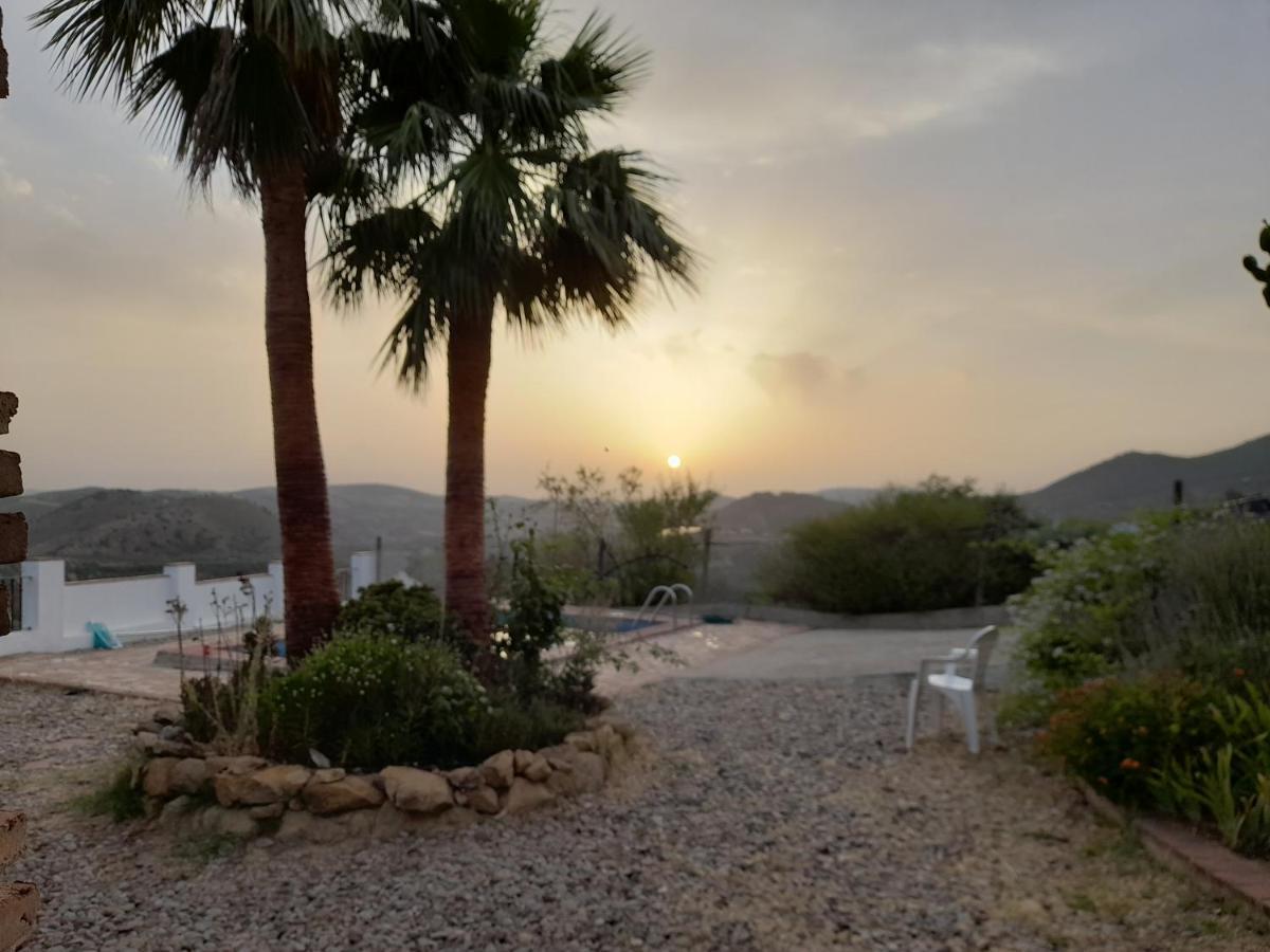 Las Palmeras - Ein Stück vom Paradies - Behagliches Haus mit Pool Algodonales Exterior foto